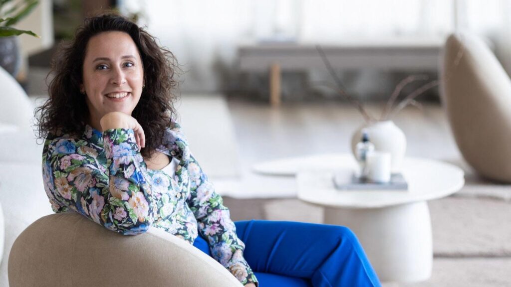 Annemarie Bos column Elfin