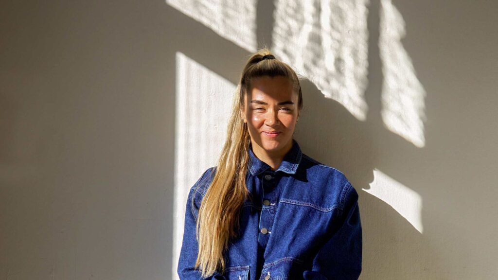 Celine-cellies-side-hustles-elfin